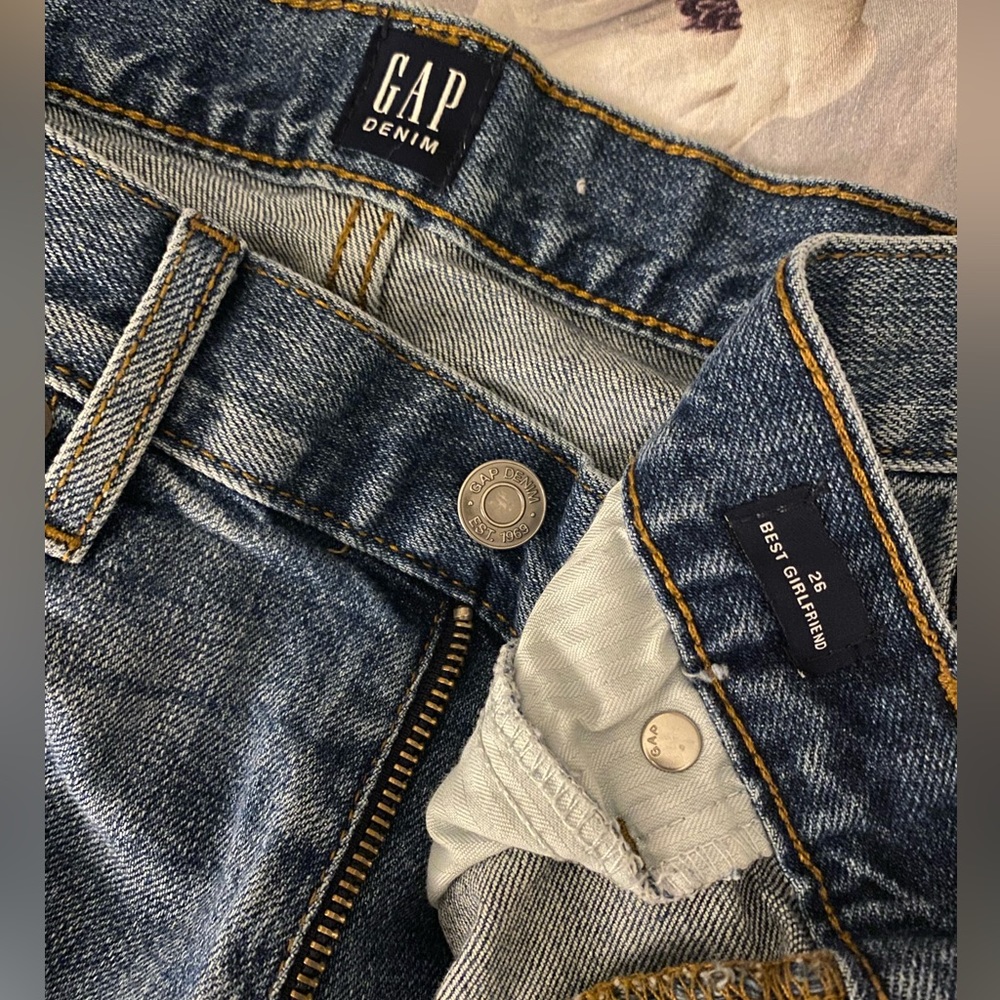 GAP 1969 Best Girlfriend jeans size 26
